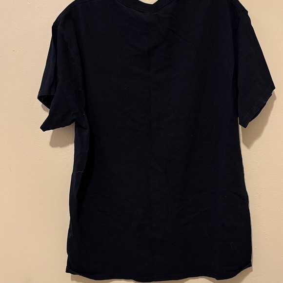 Gildan Black Graphic T-Shirt - Picture 4 of 4